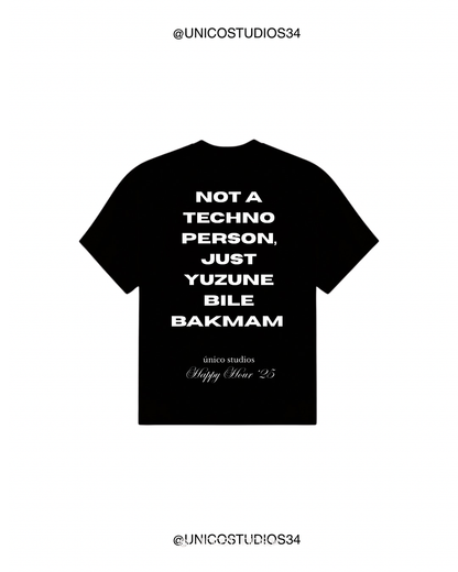 ÚNICO STUDIOS YUZUNE BILE BAKMAM T-SHIRT - Black